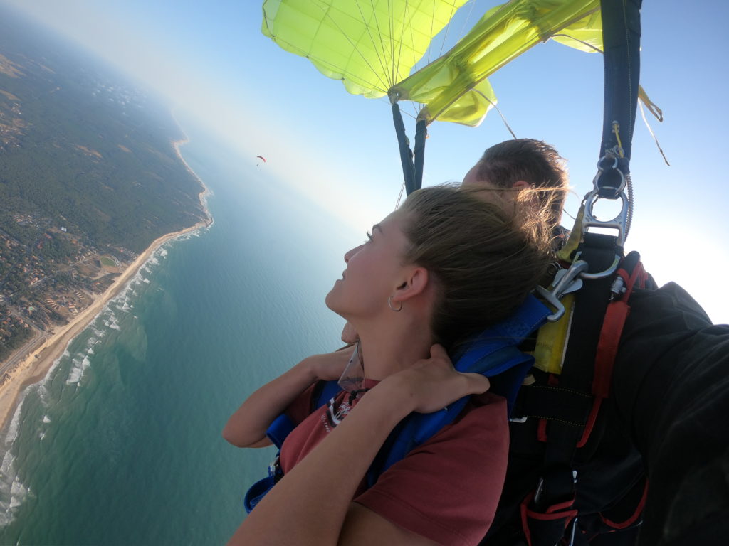 Sous voile Saut en Tandem à l'aérodrome de Soulac-sur-Mer avec XLR parachutisme - Gironde - Aquitaine proche Bordeaux