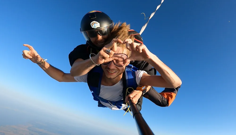 Idée cadeau Saint Valentin : sauter en parachute en Gironde