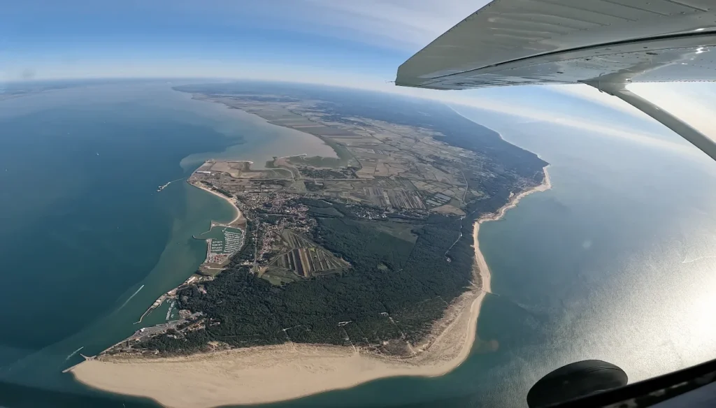 Vue sur l'Estuaire de la Gironde depuis un avion